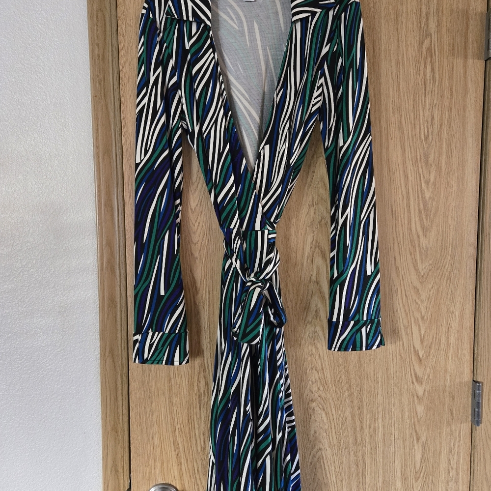 Diane Von Furstenberg T72 Wrap Dress - image 2